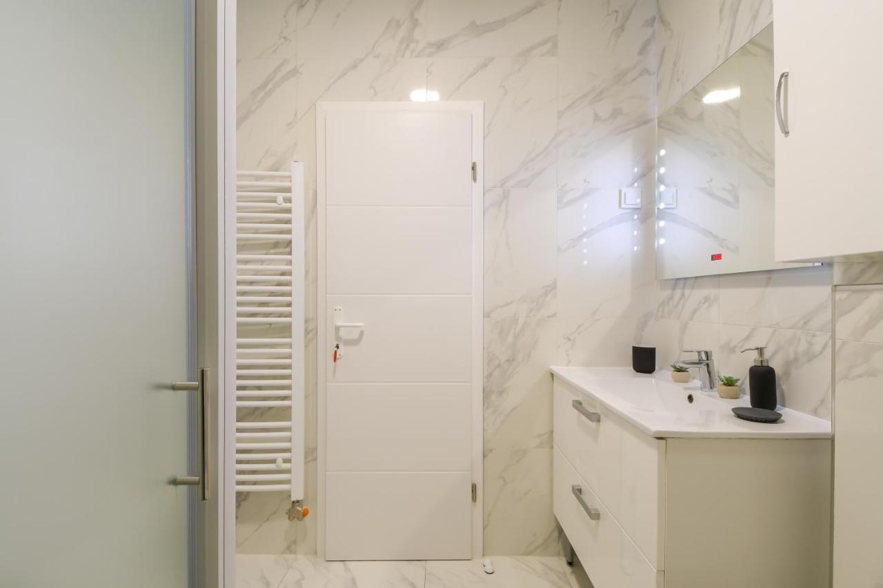 Apartman Noa, Zagrebアパートメント エクステリア 写真