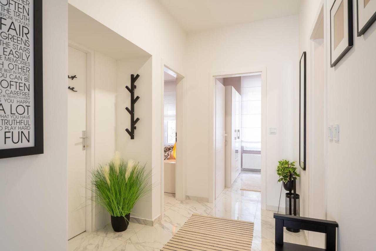 Apartman Noa, Zagrebアパートメント エクステリア 写真